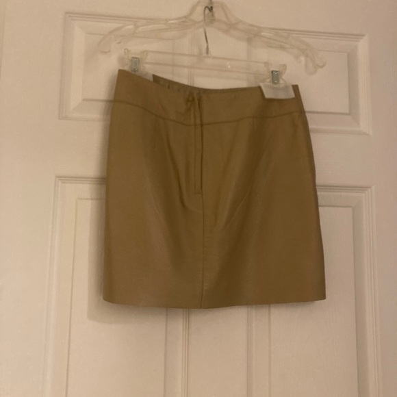 BCBG leather mini skirt, top and scarf - Picture 4 of 14